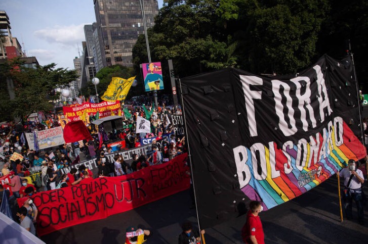 Le manifestazioni contro Bolsonaro