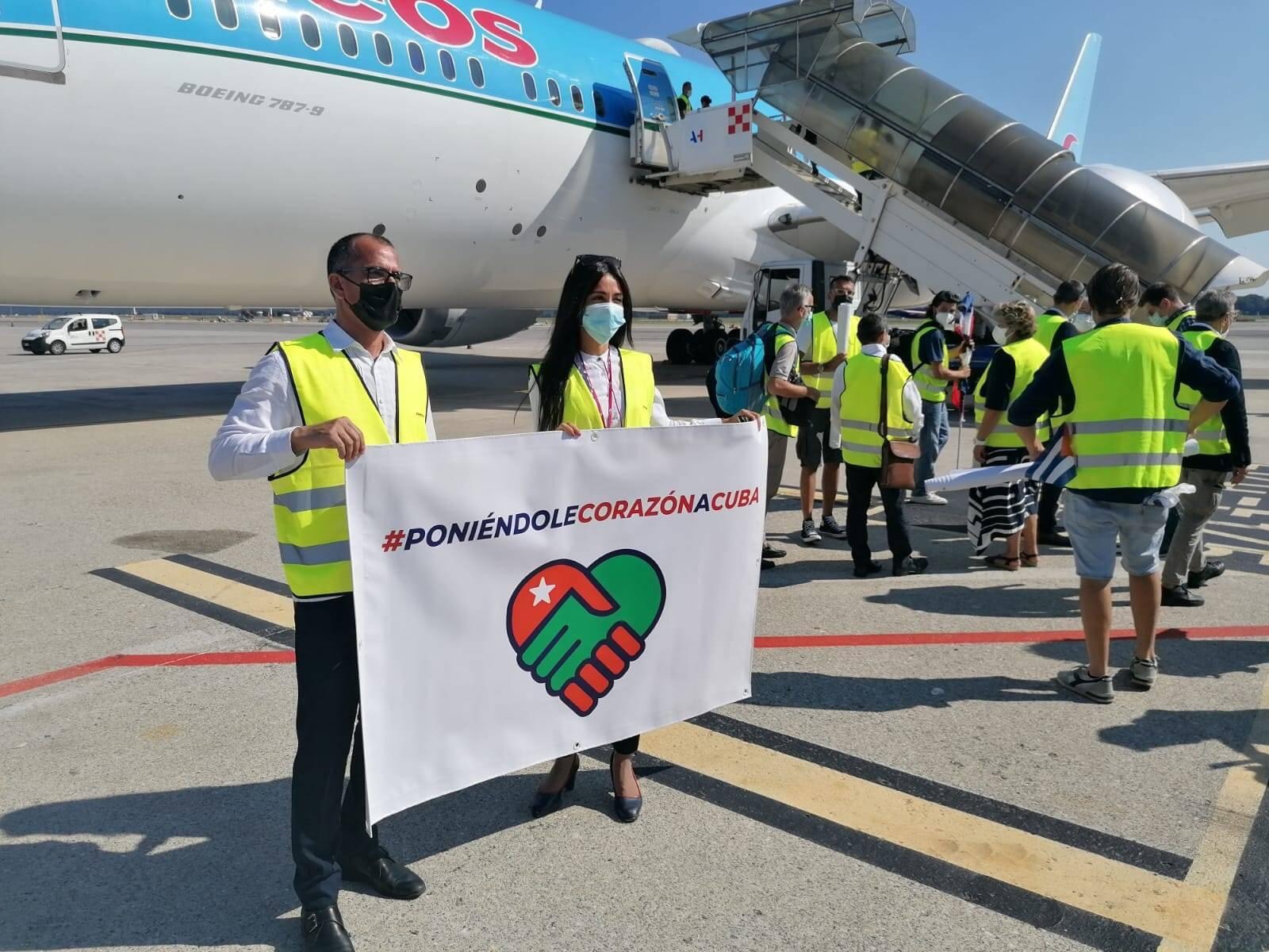 L’aereo partito da Milano con gli aiuti per Cuba
