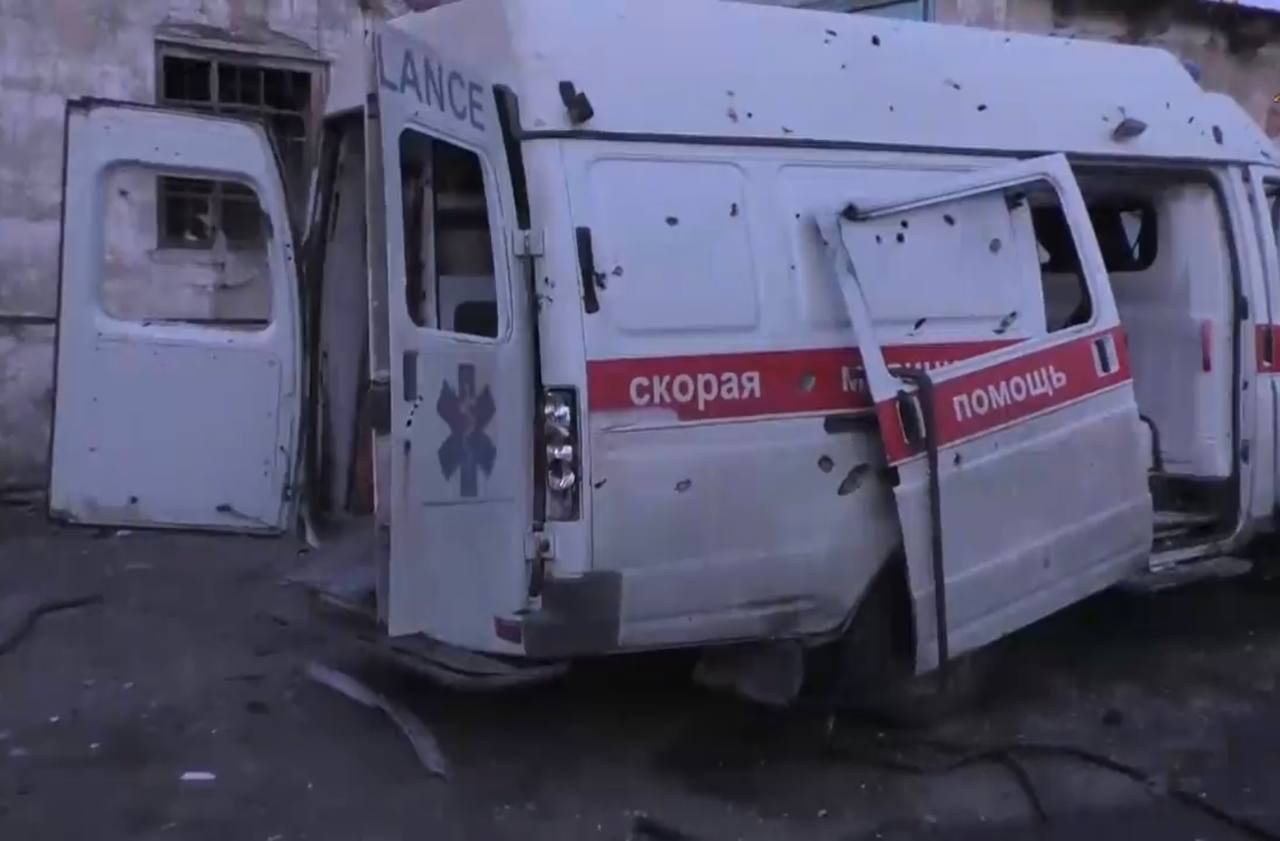 Ambulanza bombardata a Donetsk