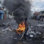 ATTACCATI I CARCERI AD HAITI: FUGGITI MIGLIAIA DI DETENUTI